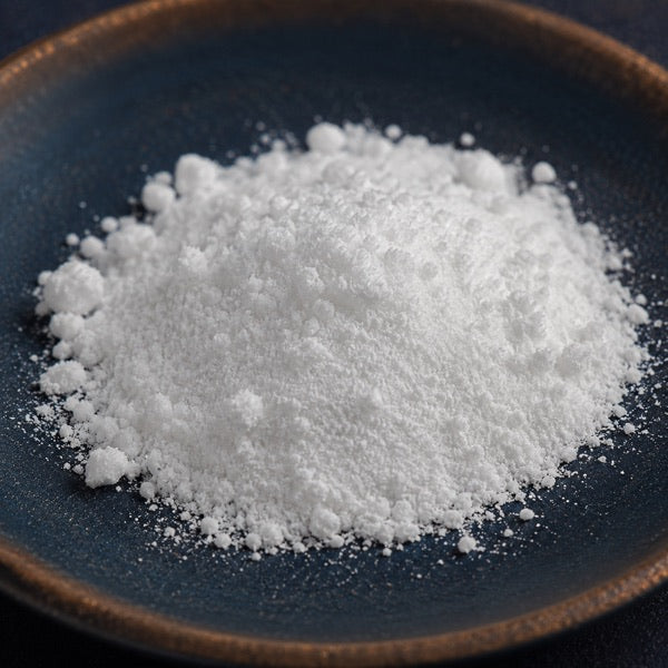 White magnesium glycinate powder